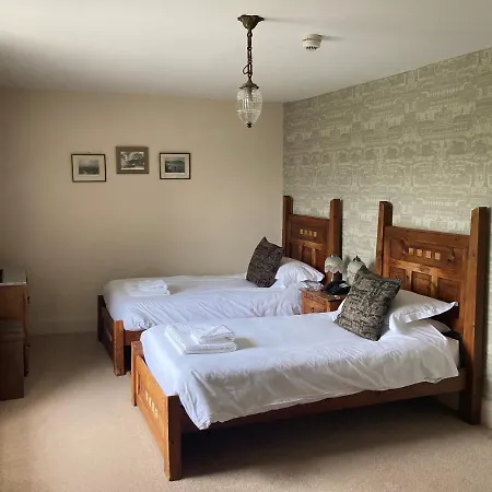 The Punch Bowl 4* Feetham