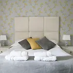 بيت ريفي The Punch Bowl 4*
