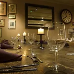 بيت ريفي The Punch Bowl 4*