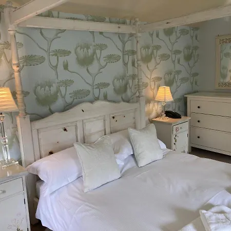 Han/Misafirhane The Punch Bowl