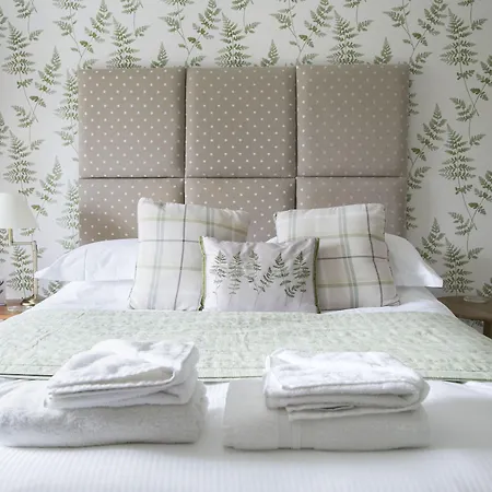 The Punch Bowl 4* Feetham