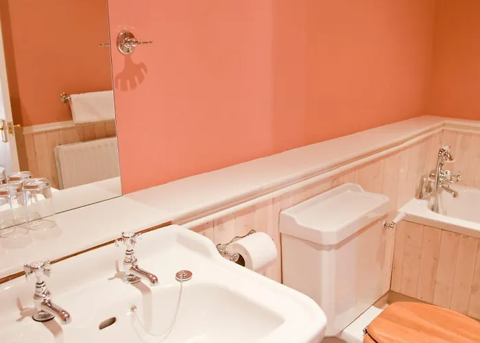 The Punch Bowl Inn 4*